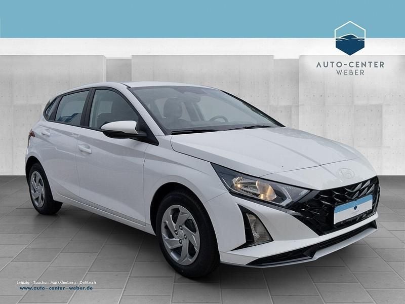 Weiß Neu 2025 Hyundai i20 Select Limousine | 17.990 € (Superpreis) - Bild 1/4