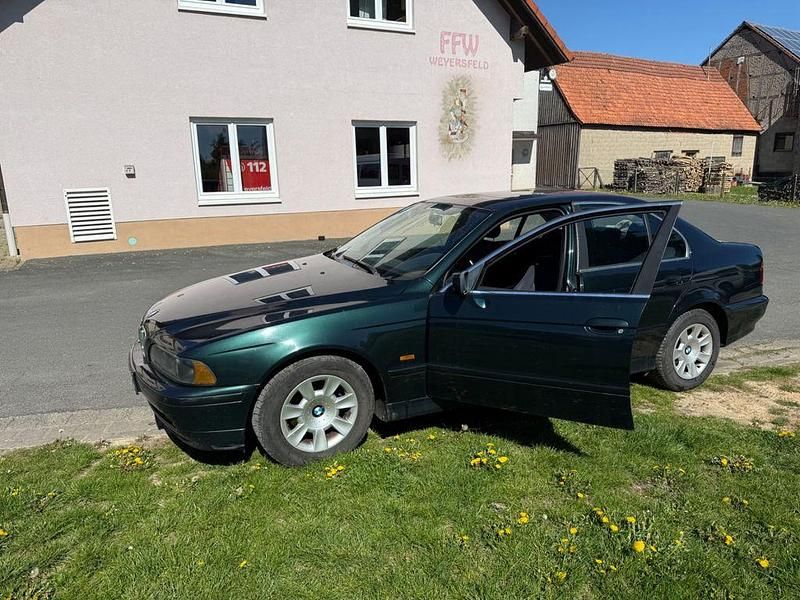Second-hand BMW 520 170 CP (125 kW) 2002 Verde Berlinǎ