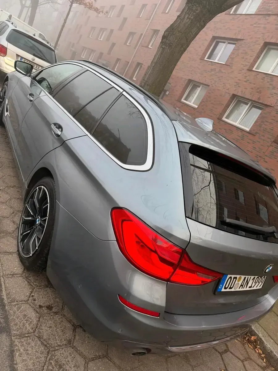 Używany BMW 520 190 KM (139 kW) 2017 Szary Kombi