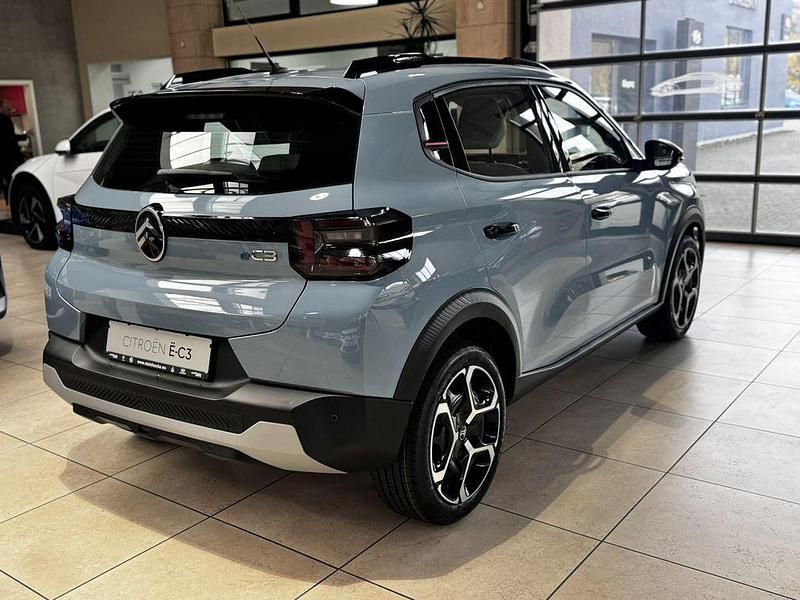 Neu Citroën e-C3 83 kW (113 PS) 2025 Blau Limousine