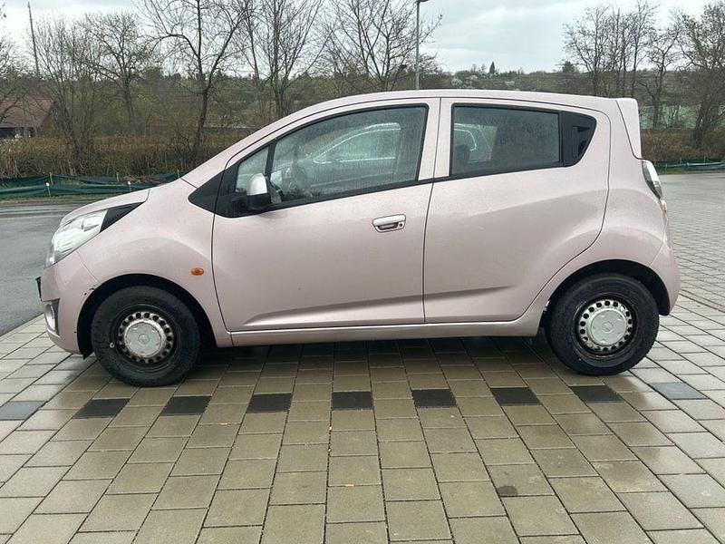 Gebraucht Chevrolet Spark LS 68 PS (50 kW) 2011 Rot Kleinwagen