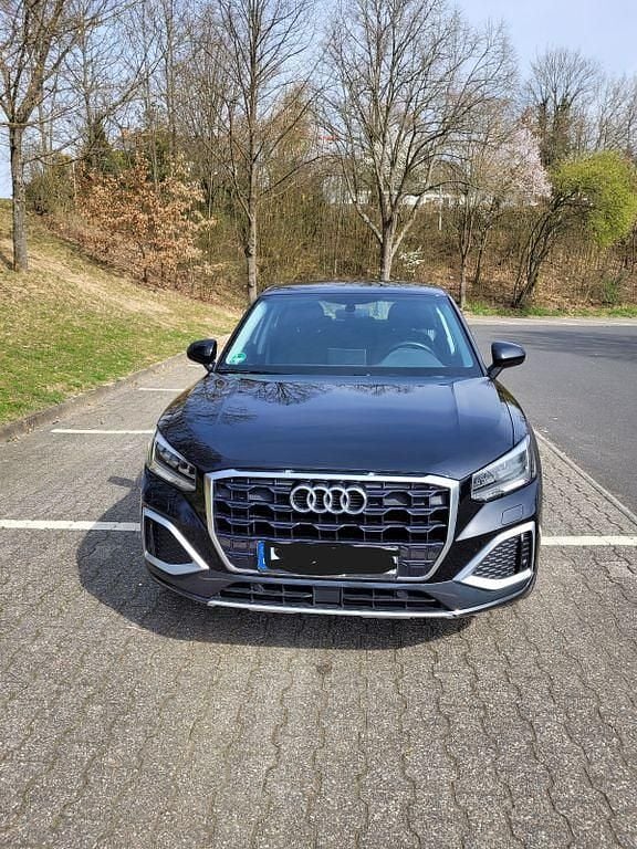 Gebraucht Audi Q2 Advanced 150 PS (110 kW) 2021 Schwarz SUV