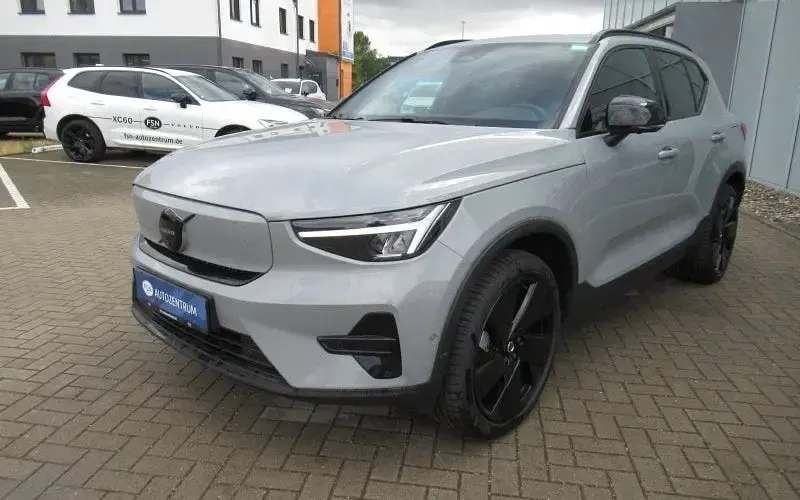 Gebraucht Volvo EX40 Plus 300 kW (408 PS) 2025 Grau SUV