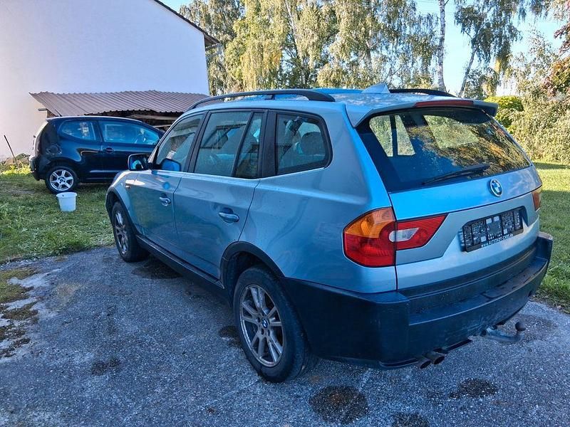 Blau Gebraucht 2004 BMW X3 Sport Line SUV | 3.300 € (Superpreis) - Bild 1/4