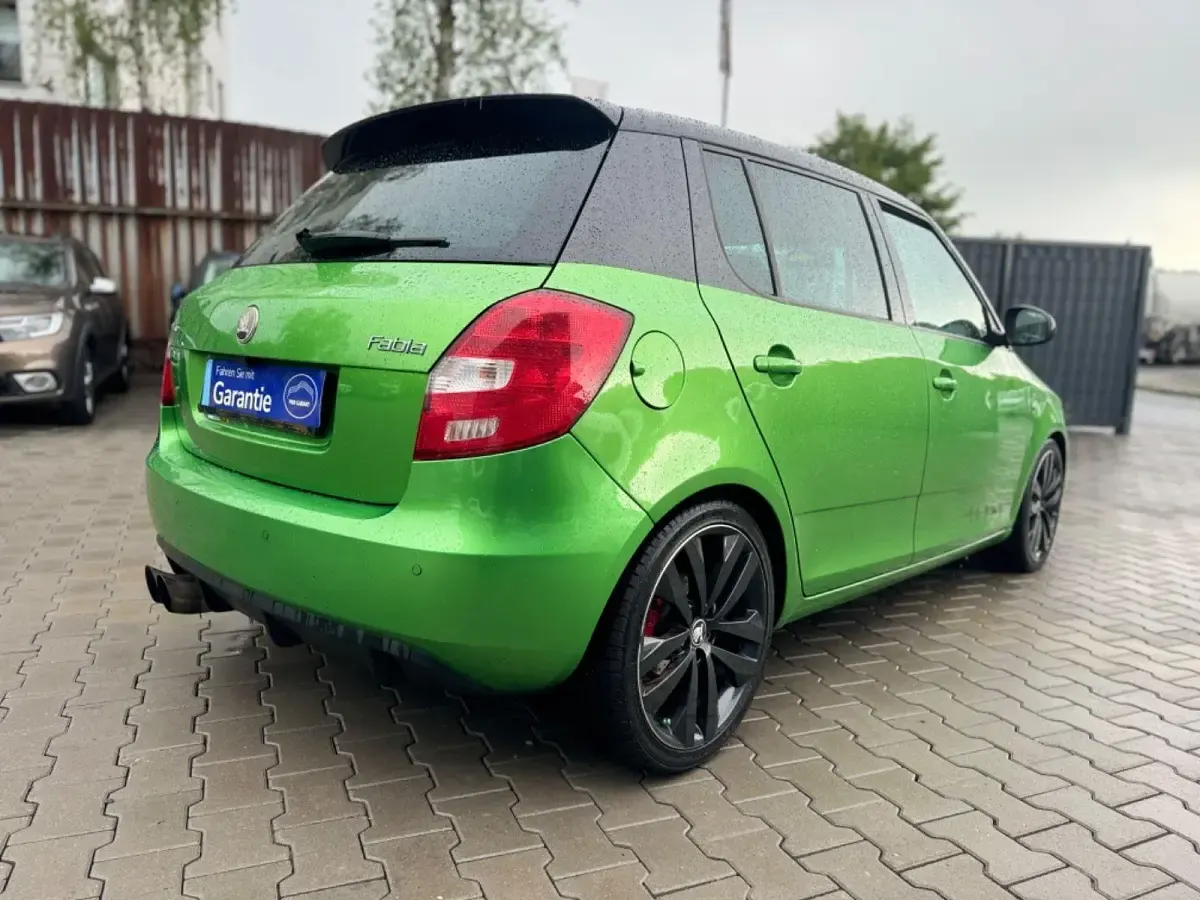 Gebraucht Skoda Fabia RS 179 PS (131 kW) 2010 Grün Limousine