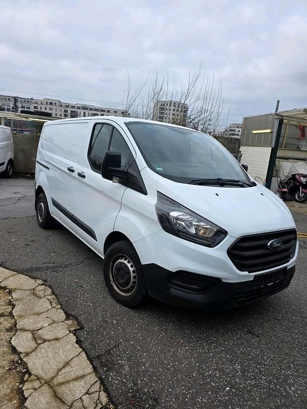 Gebraucht Ford Transit Custom 131 PS (96 kW) 2019 Van / Kleinbus