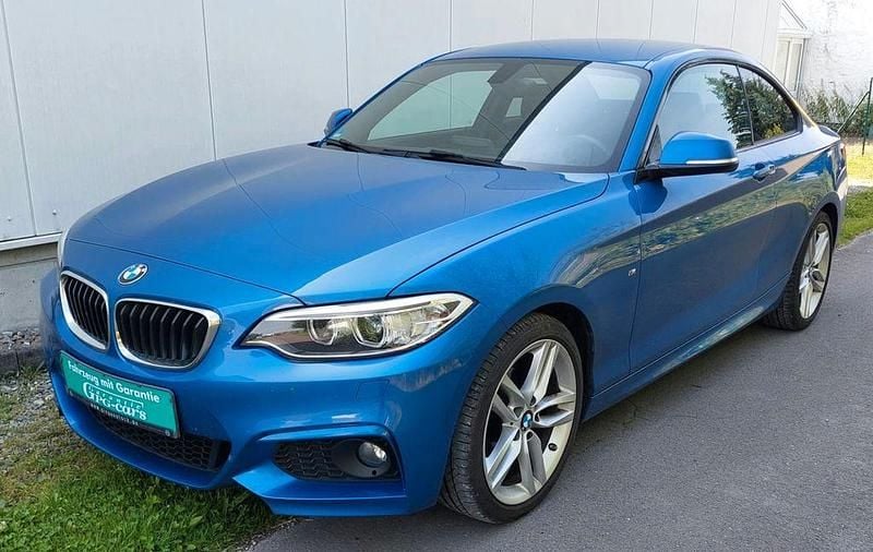 Blau Gebraucht 2016 BMW 218 M Sport Coupé | 16.999 € (Fairer Preis) - Bild 1/4