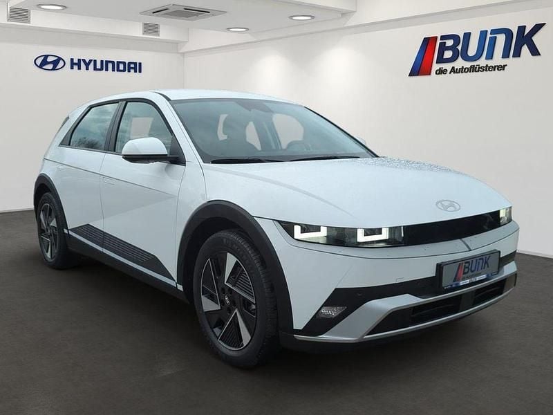 Neu Hyundai Ioniq 5 125 kW (170 PS) 2025 Atlas white SUV