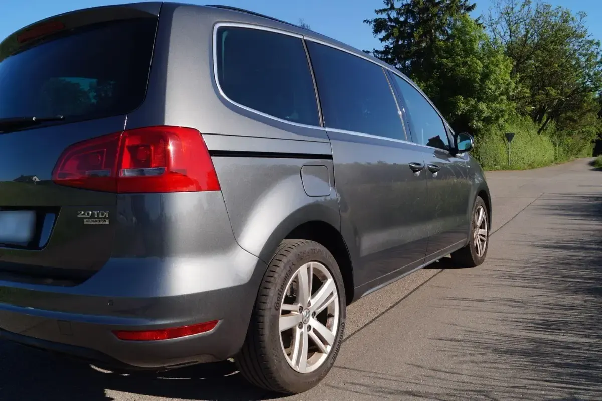 Gebraucht VW Sharan Match 140 PS (102 kW) 2012 Grau Van / Kleinbus