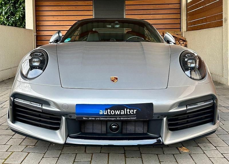 Gt silbermetallic (metallic) Gebraucht 2022 Porsche 992 Cabrio | 187.900 € - Bild 1/4