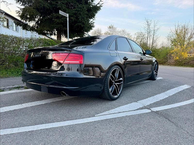 Gebraucht Audi A8 Ambiente 351 PS (258 kW) 2010 Schwarz Limousine