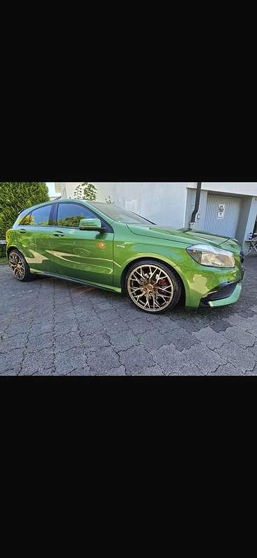 Gebraucht Mercedes 250 AMG 218 PS (160 kW) 2017 Grün Kleinwagen