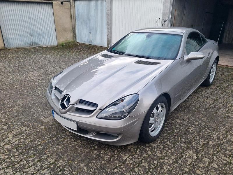Silber Gebraucht 2004 Mercedes SLK200 Cabrio | 6.500 € (Superpreis) - Bild 1/4