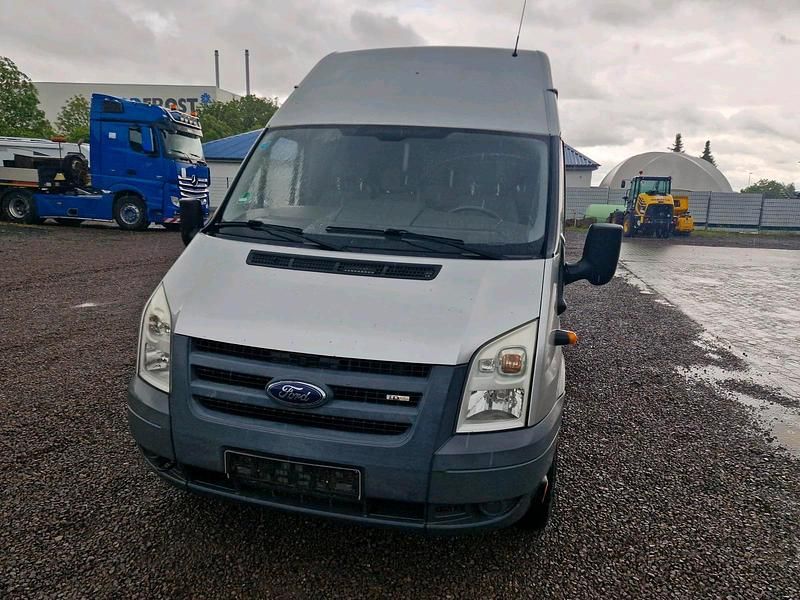 Grau Gebraucht 2008 Ford Transit Tourneo Van / Kleinbus | 6.900 € (Fairer Preis) - Bild 1/4