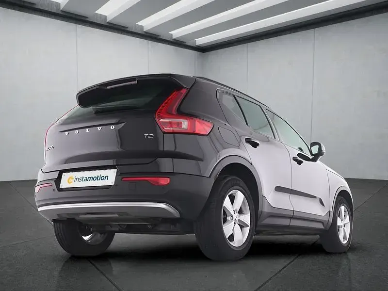 Gebraucht Volvo XC40 129 PS (94 kW) 2024 Schwarz SUV