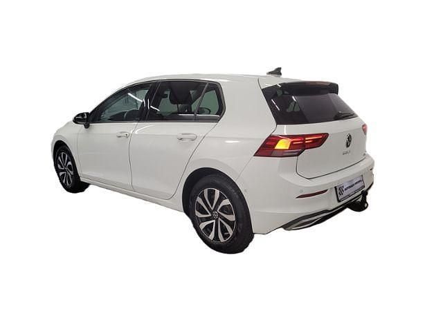 Gebraucht VW Golf VIII Active 131 PS (96 kW) 2022 Pure white Limousine