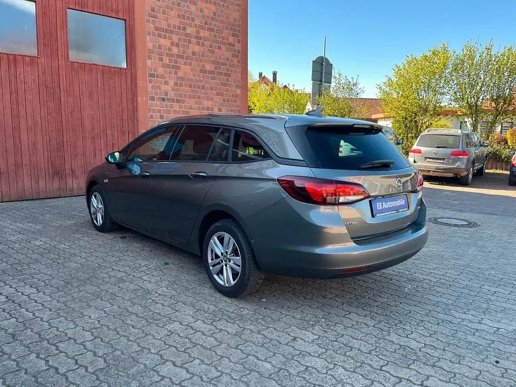 Usata Opel Astra Active 110 CV (80 kW) 2017 Station wagon