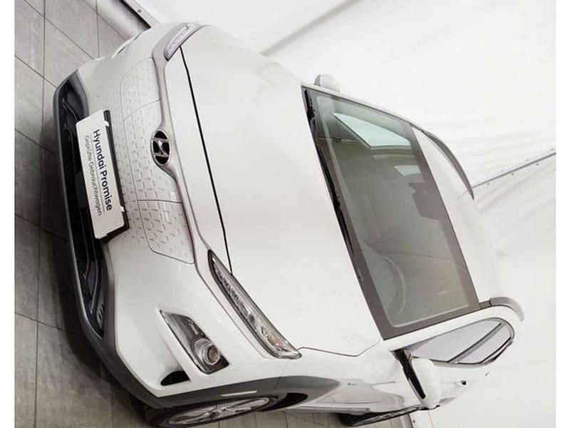 Gebraucht Hyundai Kona Style 100 kW (136 PS) 2021 Chalk white SUV