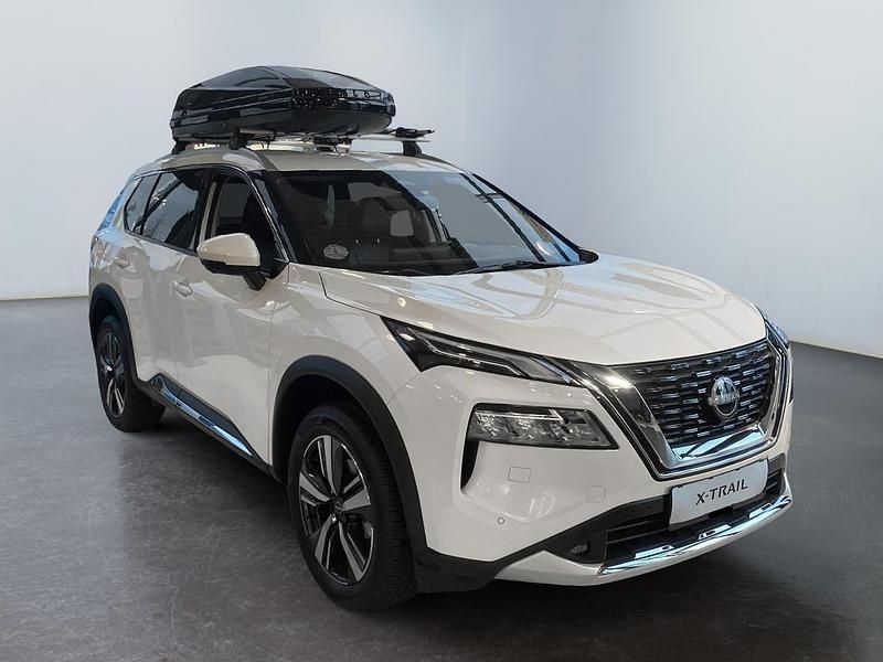 Auf anfrage Gebraucht 2024 Nissan X-Trail N-Connecta SUV | 33.266 € - Bild 1/4