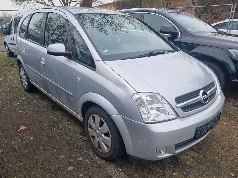 Gebraucht Opel Meriva Cosmo 101 PS (74 kW) 2003 Starsilber iii m2 Van / Kleinbus
