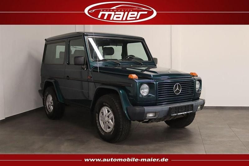 Turmalingrãœn metallic Gebraucht 1994 Mercedes G300 SUV | 28.900 € - Bild 1/4