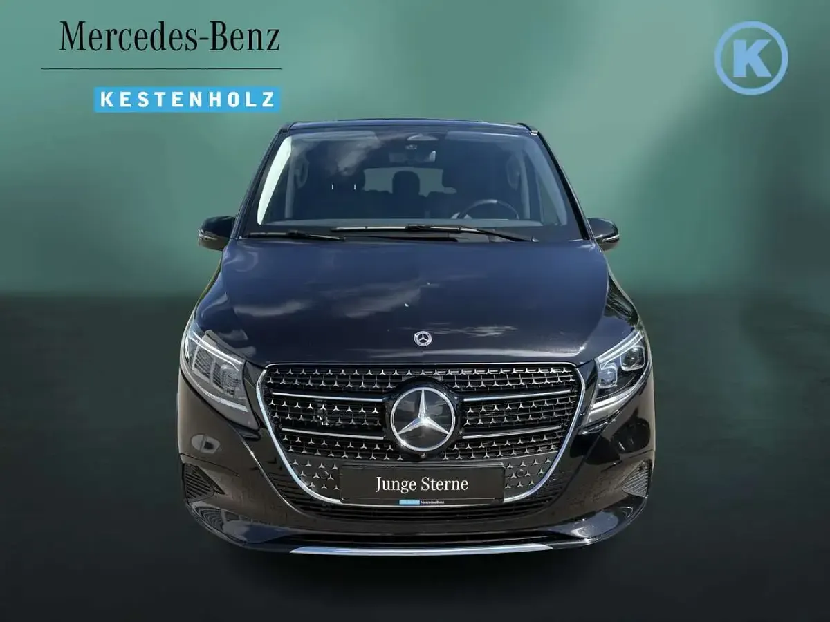 Gebraucht Mercedes V300 Avantgarde 237 PS (174 kW) 2025 Obsidianschwarz Van / Kleinbus