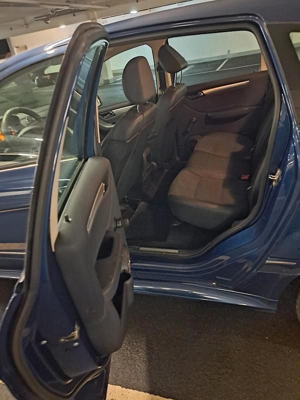 Gebraucht Mercedes 170 116 PS (85 kW) 2009 Blau Kleinwagen