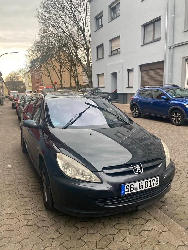 Schwarz Gebraucht 2003 Peugeot 307 Kombi | 300 € - Bild 1/4