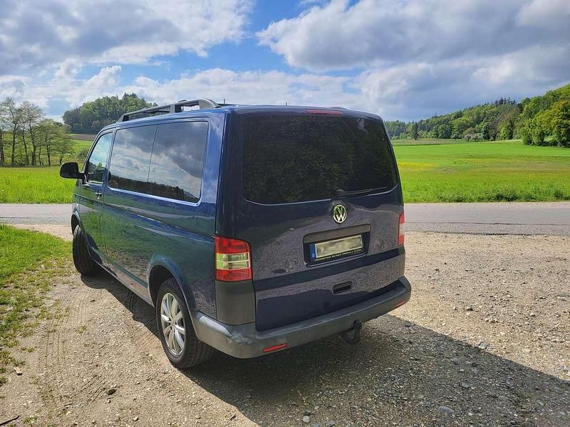 Gebraucht VW T5 Trendline 179 PS (131 kW) 2011 Blau Van