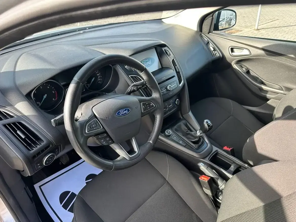 Gebraucht Ford Focus 105 PS (77 kW) 2016 Limousine