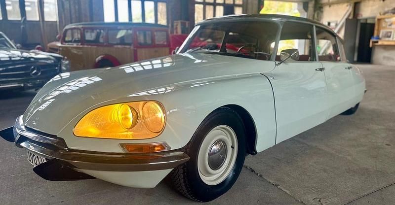 Beige Gebraucht 1968 Citroën H Van | 18.900 € - Bild 1/4