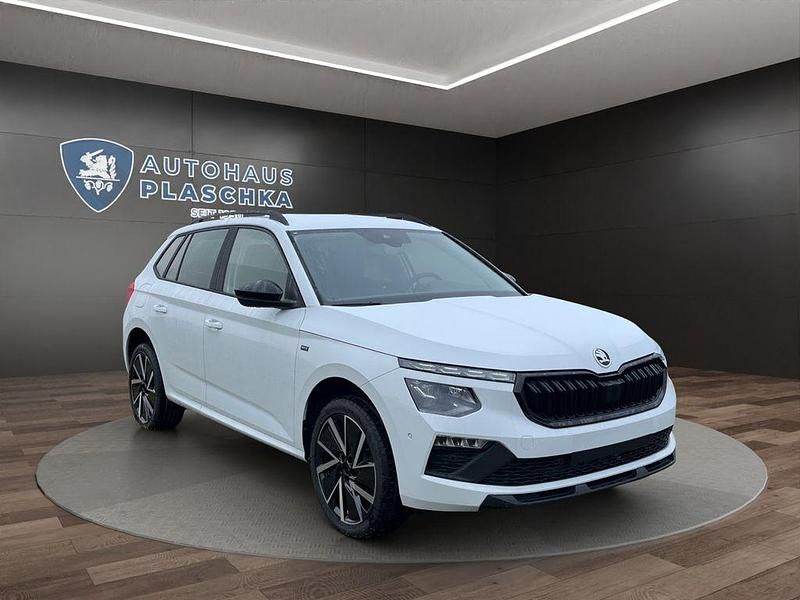Neu Skoda 110 R Drive 150 PS (110 kW) 2025 Weiß Limousine