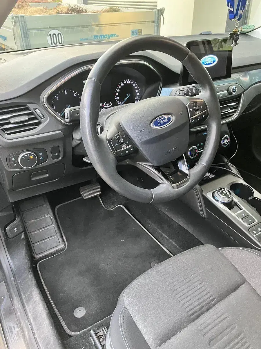 Gebraucht Ford Focus Active 150 PS (110 kW) 2019 Grau Kombi