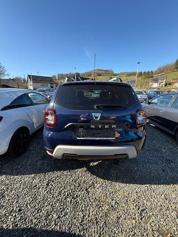 Gebraucht Dacia Duster Comfort 114 PS (83 kW) 2018 Blau SUV