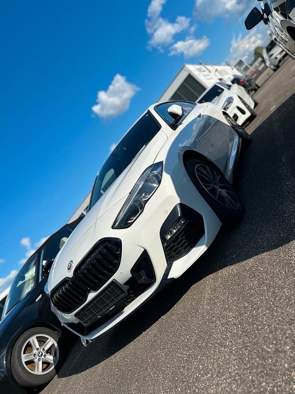 Weiß Gebraucht 2022 BMW 220 Coupé | 25.000 € (Guter Preis) - Bild 1/4