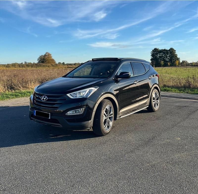 Schwarz Gebraucht 2014 Hyundai Santa Fe SUV | 15.500 € (Etwas zu teuer) - Bild 1/4