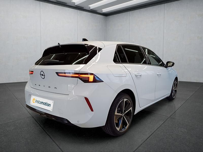 Gebraucht Opel Astra 131 PS (96 kW) 2024 Weiß Limousine