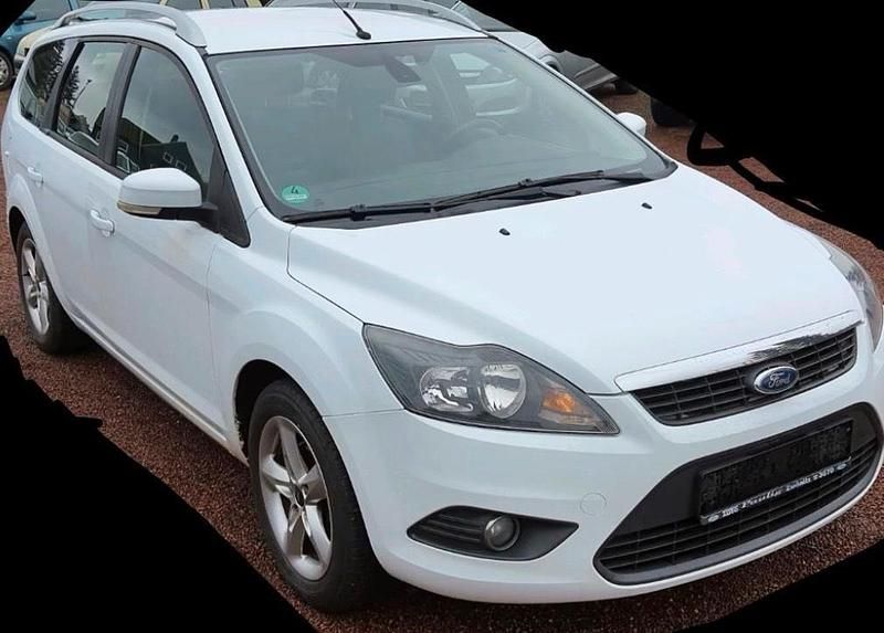 Gebraucht Ford Focus Style 101 PS (74 kW) 2010 Weiß Kombi