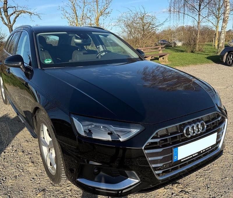 Gebraucht Audi A4 Advanced 204 PS (150 kW) 2020 Schwarz Kombi