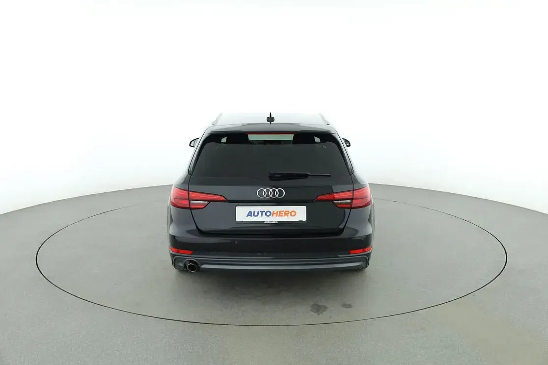 Gebraucht Audi A4 Sport 150 PS (110 kW) 2016 Schwarz Kombi