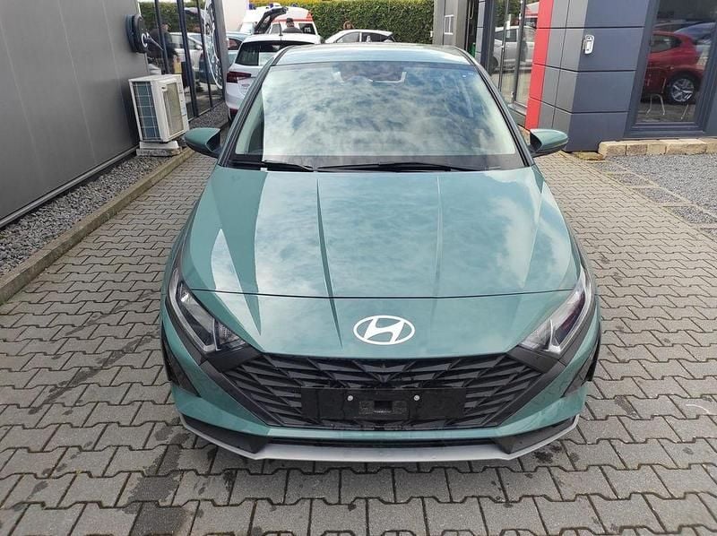 Neu Hyundai i20 GO! 90 PS (66 kW) 2026 Grün Limousine
