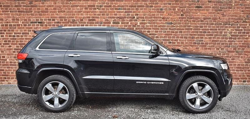 Gebraucht Jeep Grand Cherokee Overland 250 PS (183 kW) 2016 Schwarz SUV