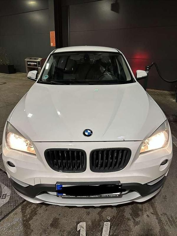 Gebraucht BMW X1 116 PS (85 kW) 2014 Weiß SUV
