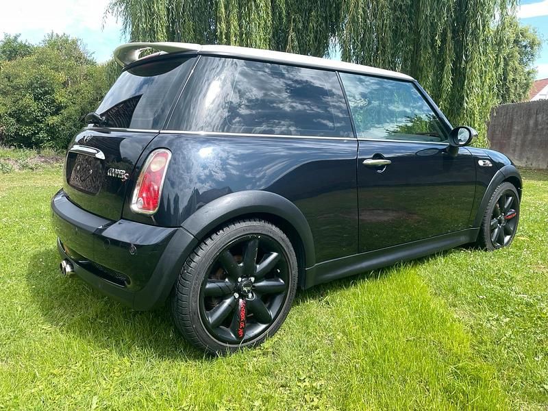 Gebraucht Mini Cooper 163 PS (119 kW) 2004 Schwarz Kleinwagen
