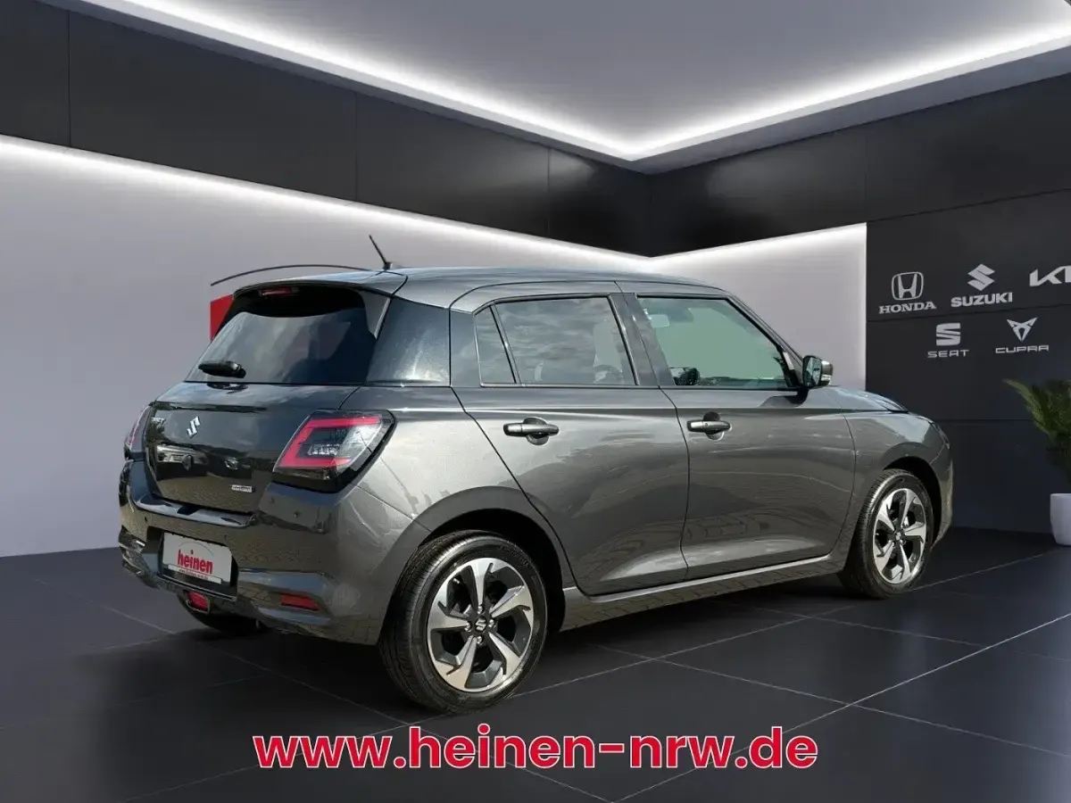 Gebraucht Suzuki Swift Comfort+ 83 PS (61 kW) 2026 Grau Kleinwagen