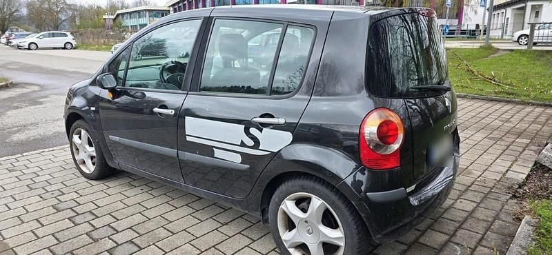 Usado Renault Modus 105 HP (77 kW) 2006 Preto Monovolume