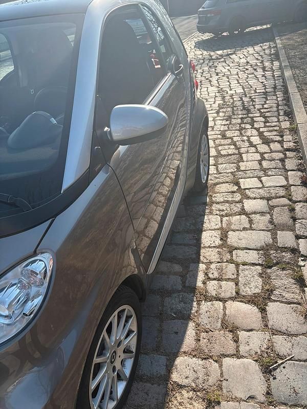 Gebraucht Smart ForTwo Coupé 71 PS (52 kW) 2009 Grau Coupé
