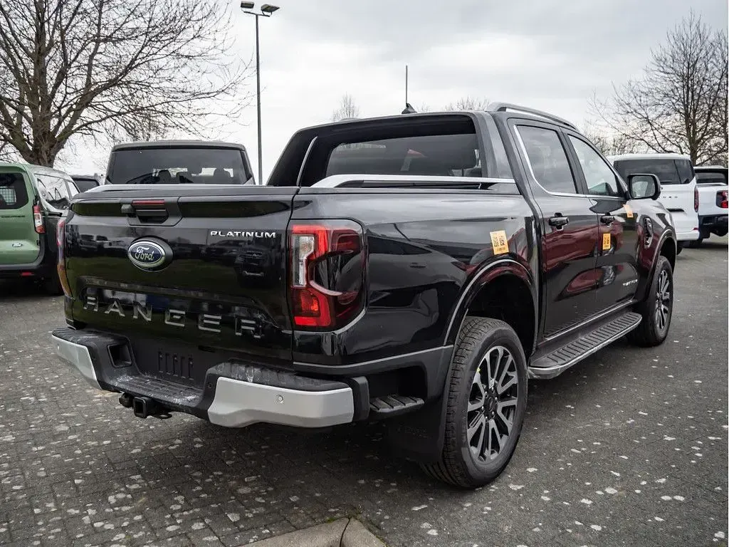 Nowe Ford Ranger Platinum 241 KM (177 kW) 2026 Czarny Pickup