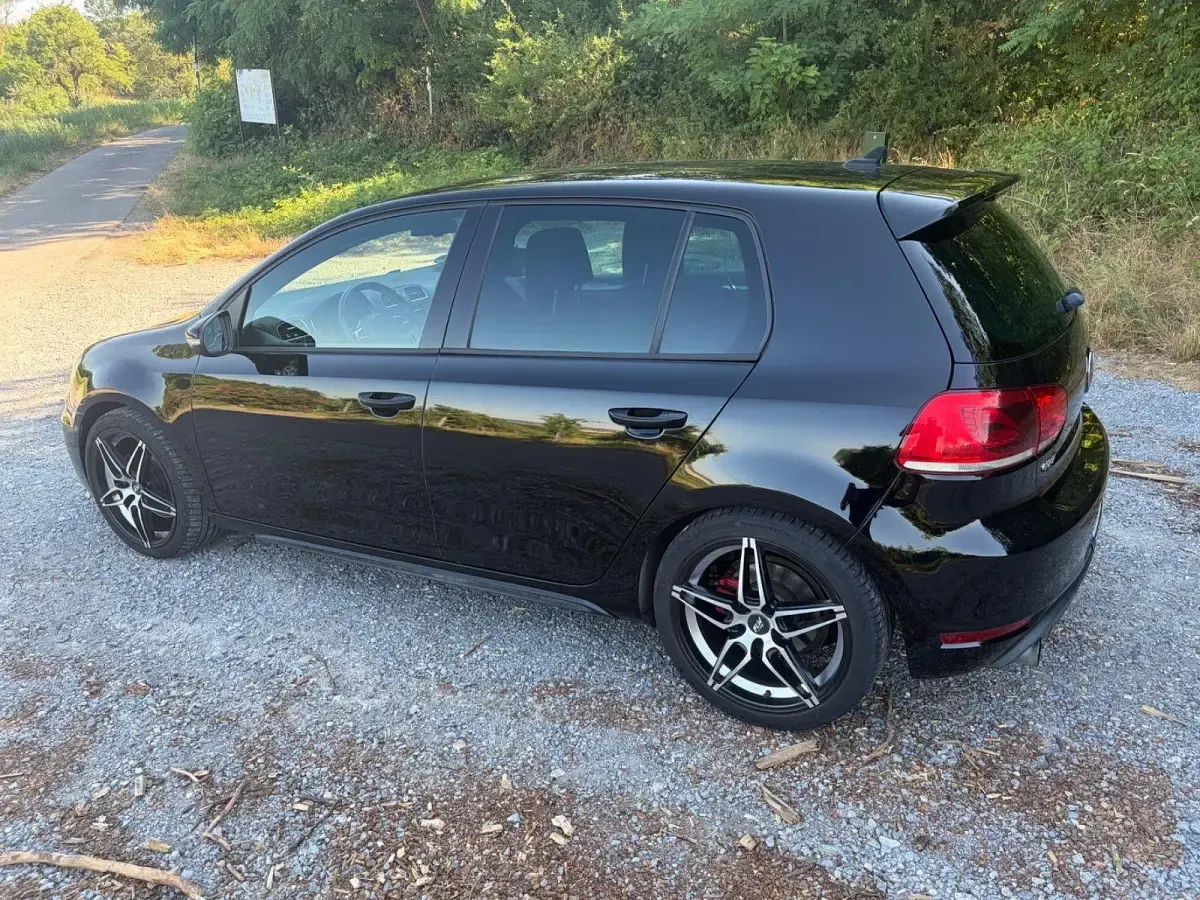 Gebraucht VW Golf VI GTI 211 PS (155 kW) 2011 Schwarz Kleinwagen