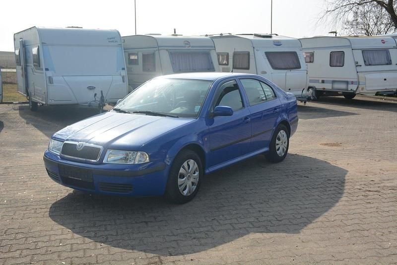 Gebraucht Skoda Octavia 101 PS (74 kW) 2009 Blau Limousine